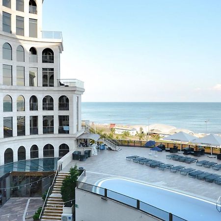 Colosseum Marina Hotel Batumi Esterno foto