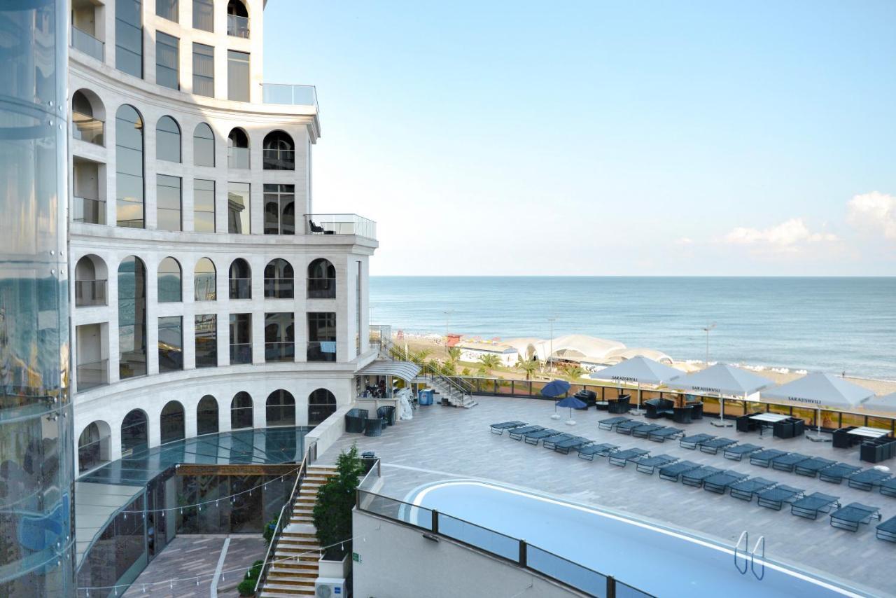 Colosseum Marina Hotel Batumi Esterno foto