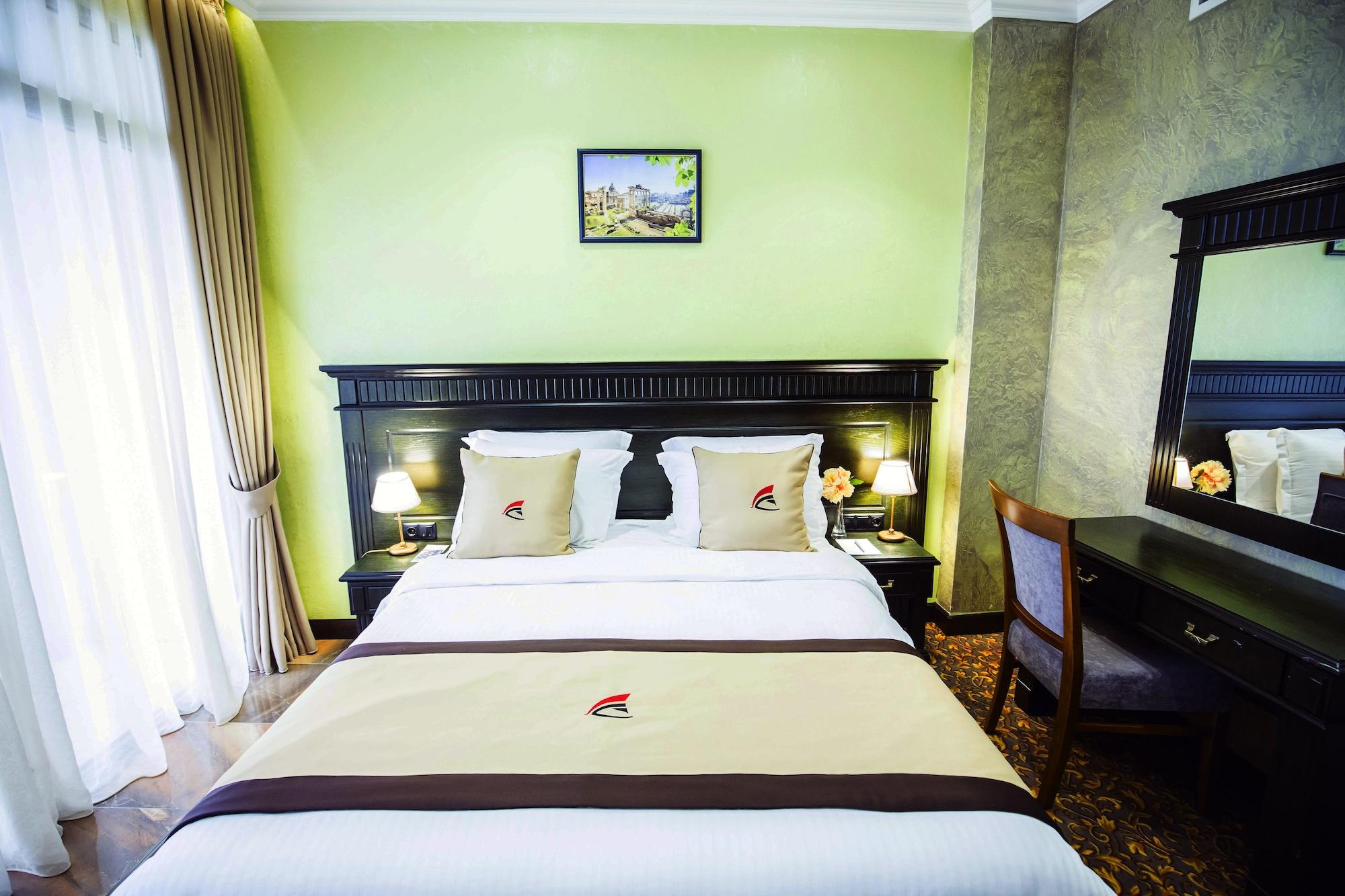 Colosseum Marina Hotel Batumi Esterno foto