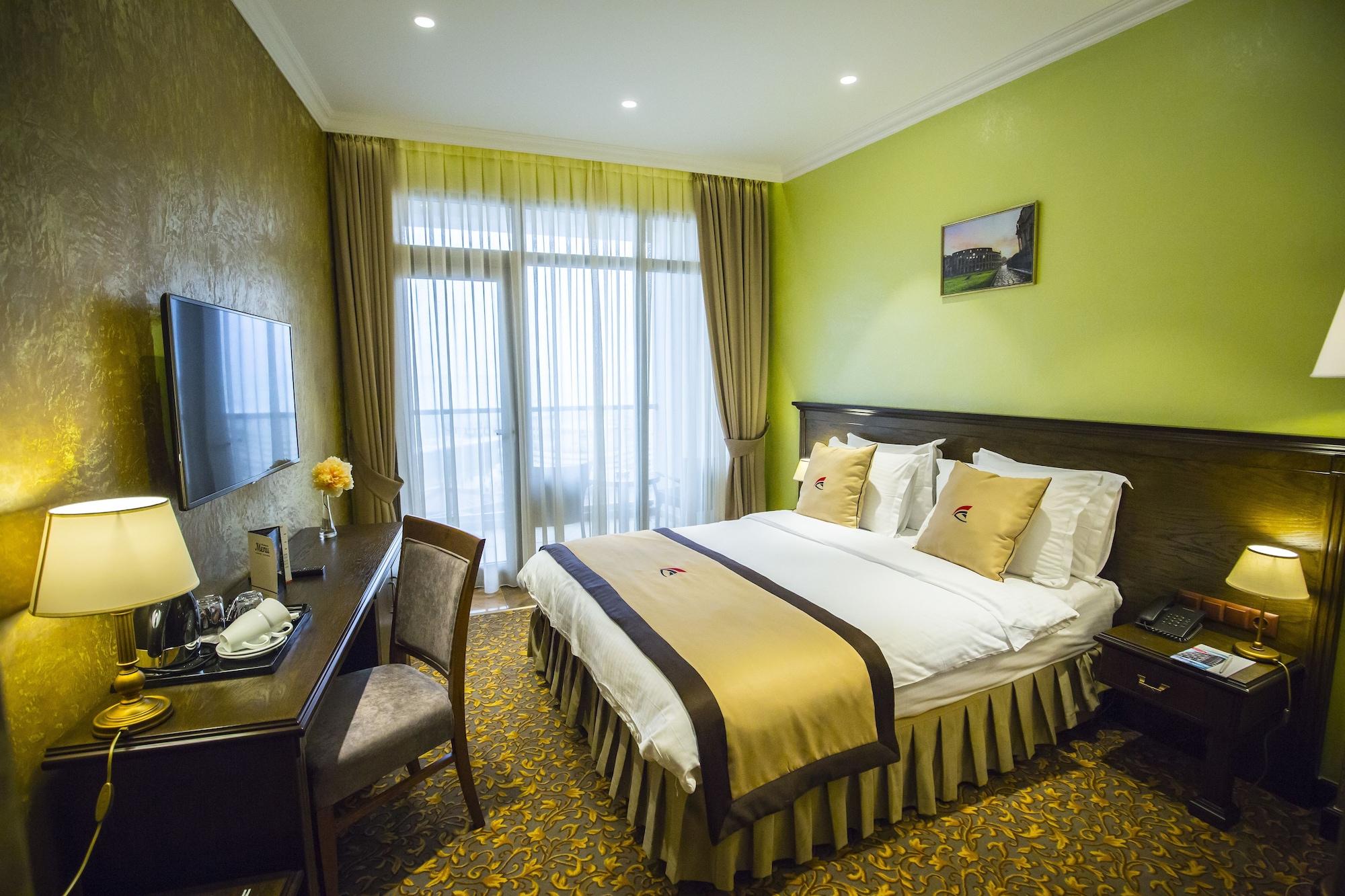 Colosseum Marina Hotel Batumi Esterno foto