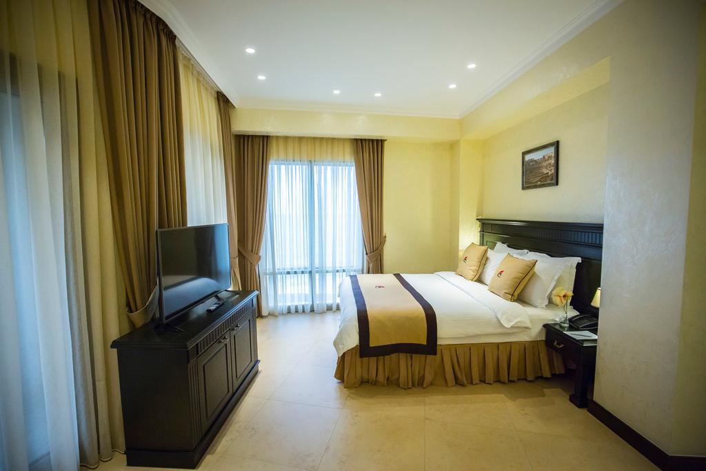 Colosseum Marina Hotel Batumi Camera foto